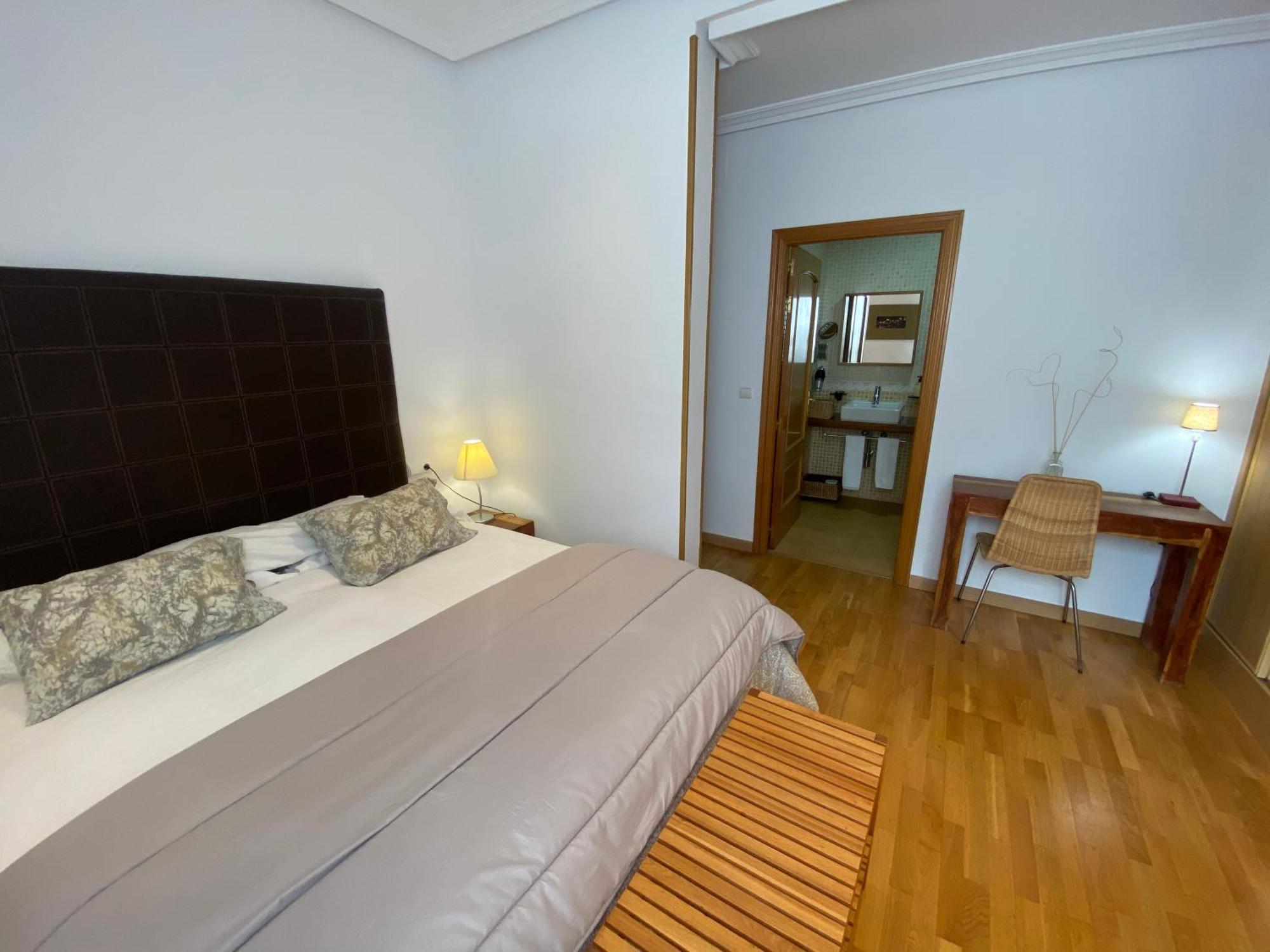 Apartamentos Caces Exterior foto
